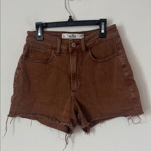 Hollister Brown Curvy High Rise Mom 3” Jean Shorts